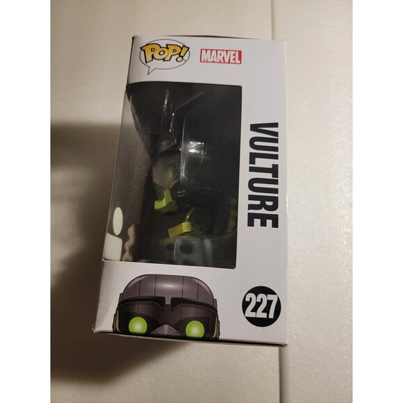 Marvel Spider-Man Homecoming, GITD Gamestop, #227 - Picture 2 of 6